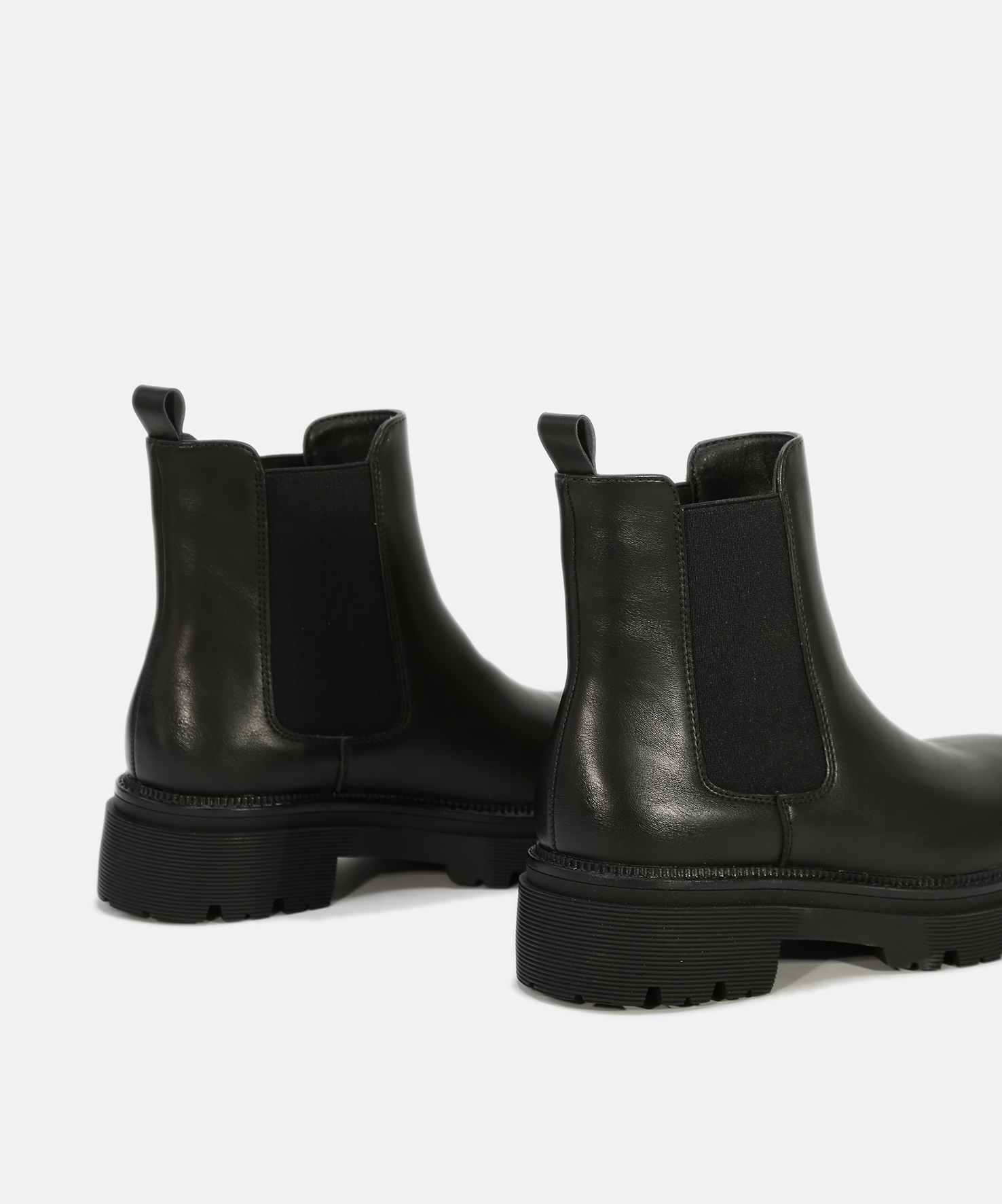 Botines negros plataforma chelsea image number null